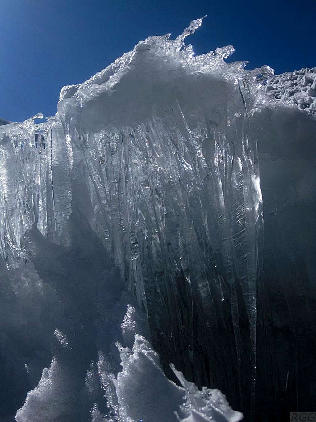 A rough patch of ice on the glacier on Ishinca