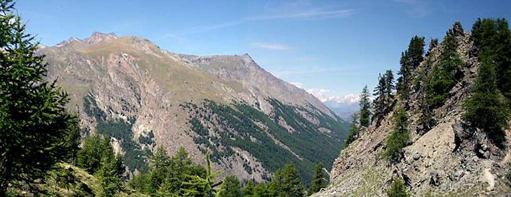 view  towards Grivola subgroup from the saddle north of Montseuc