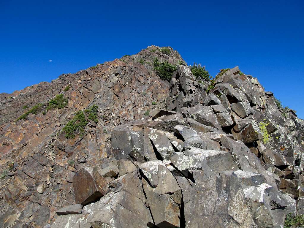 scrambling along East Ridge