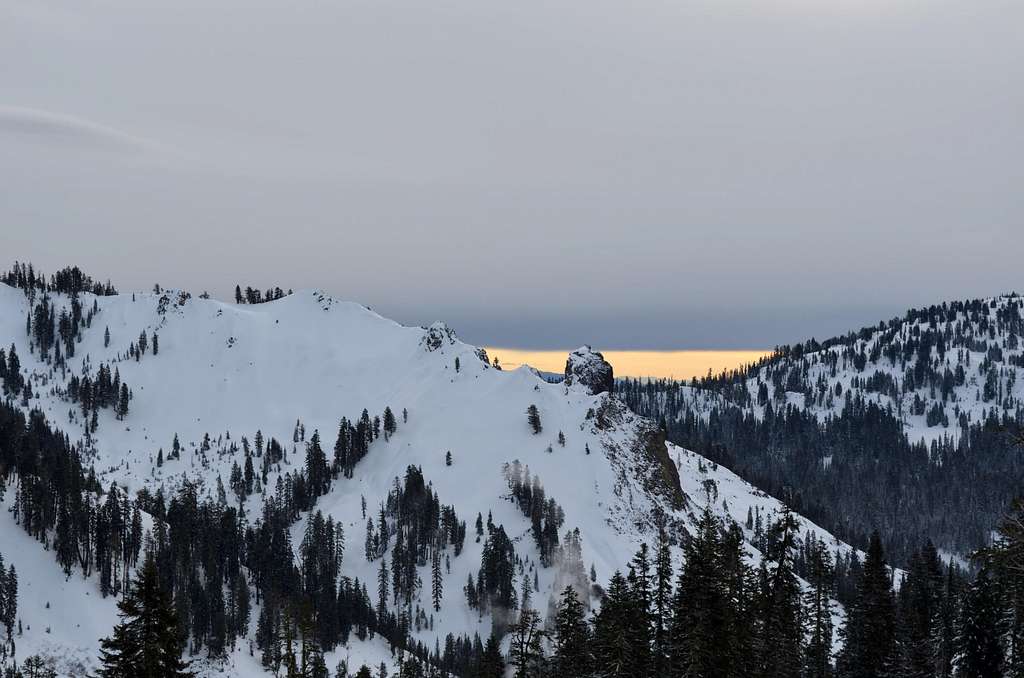 Lassen snowshoe to Eagle Peak from SW Entrance
