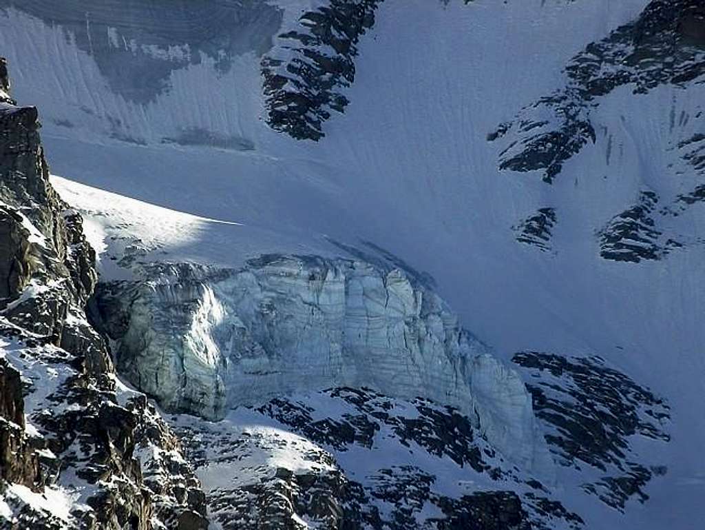 Il ghiacciaio del Laveciau