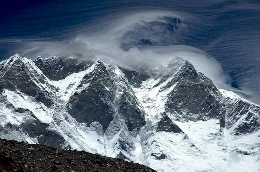 Clouds over Lhotse South...