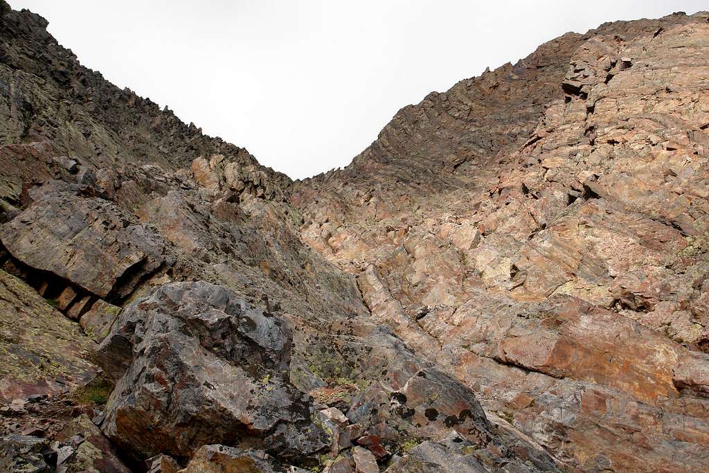 The upper gully on Arrow Peak