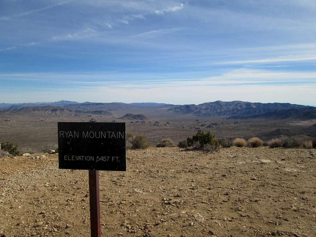 Sign at the top of Ryan Mountain, Joshua Tree National Park