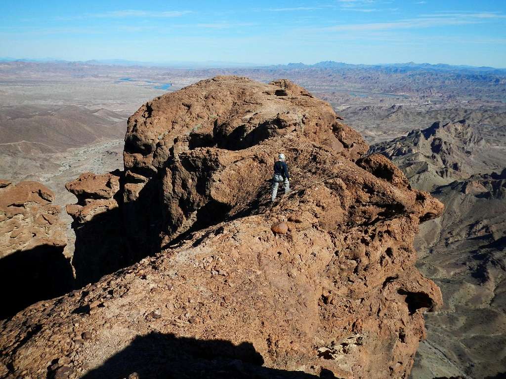 Walking back N to false summit