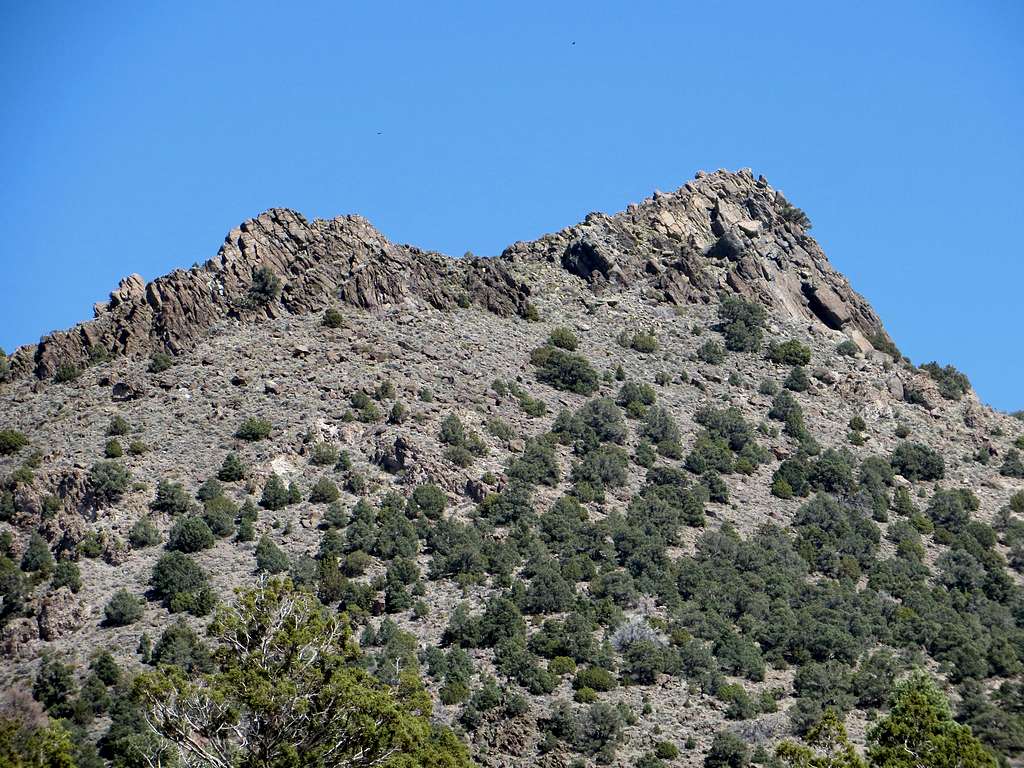 Zoom of Rocky Peak summit blocks from the descent