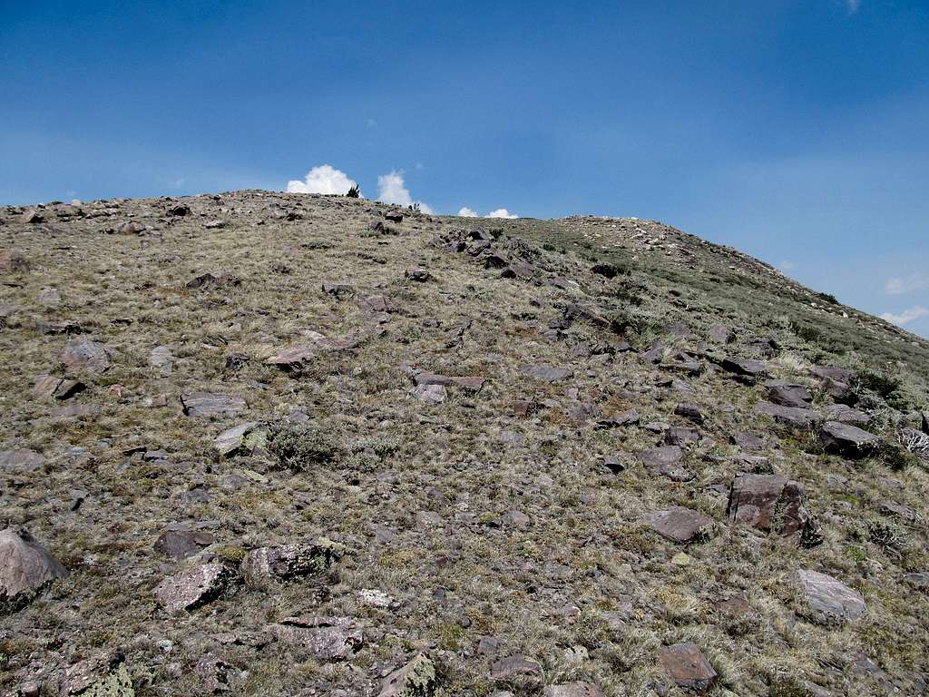 ascending S Putnam summit plateau