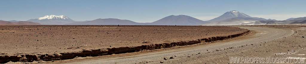 Panorama of Aucanquilcha (20.262ft) and Ollague (19.242ft)