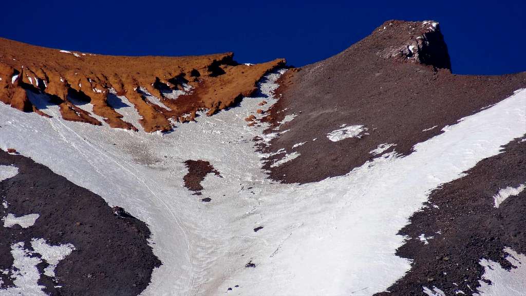 Upper part of Avalanche Gulch and Red Banks, Mt Shasta