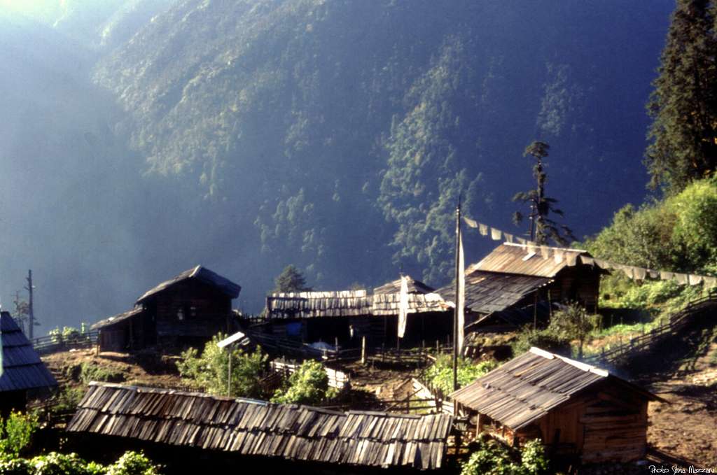 The small hamlet of Tsokha