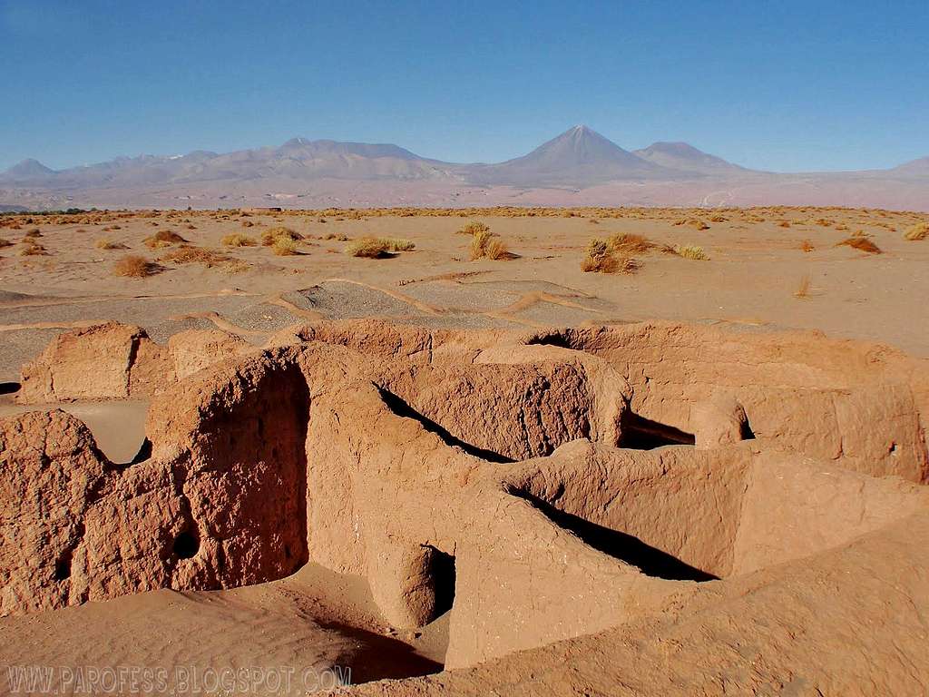 Tulor ruins (3200 years old!) and Licancabur