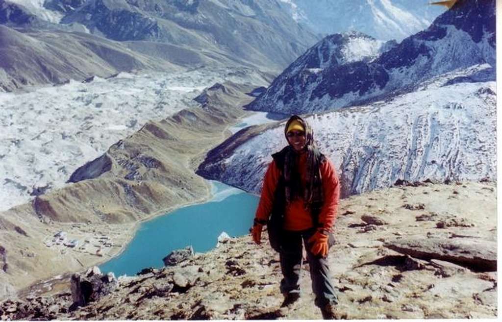 Gokyo Ri summit in Everest...