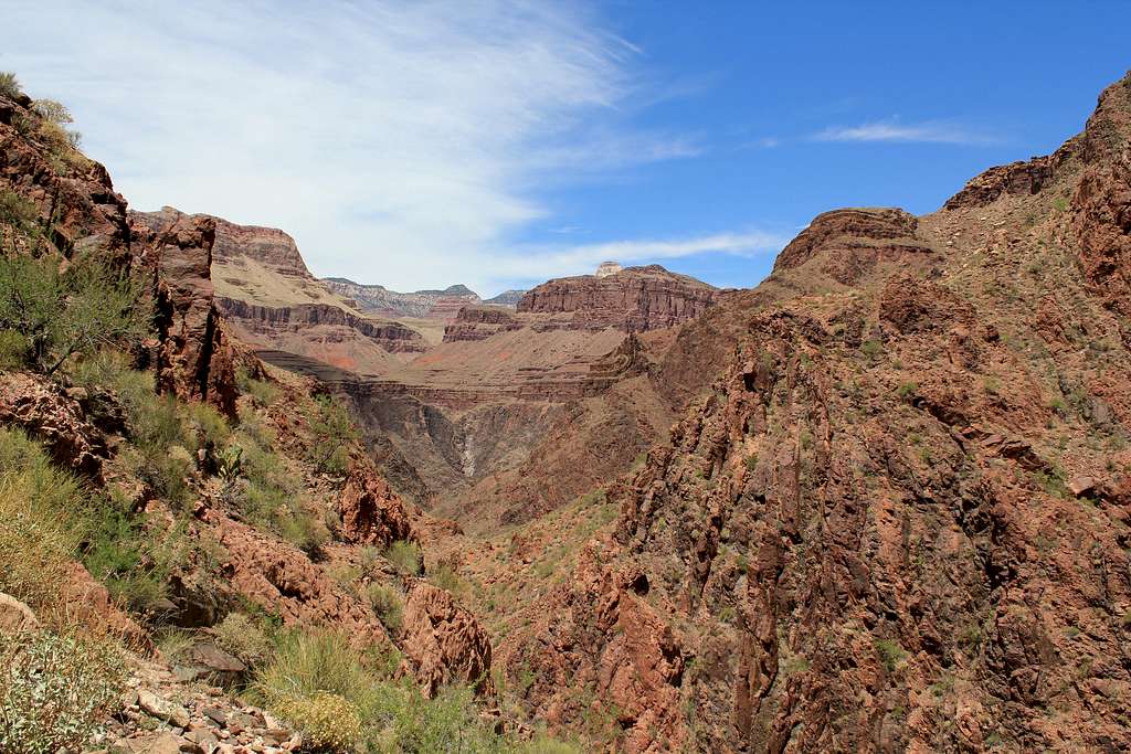 Looking north from Devil's Corkscrew on Bright Angel Trail