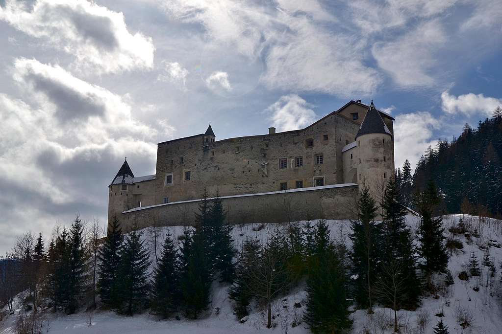 Nauders castle