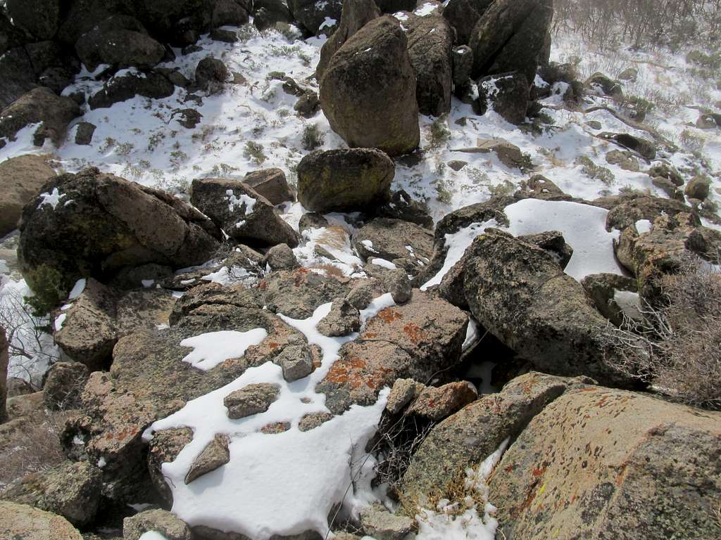 descending summit boulders