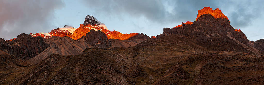 Nevado Pariauccro grande and the Cerro Bayo Grande - 2013