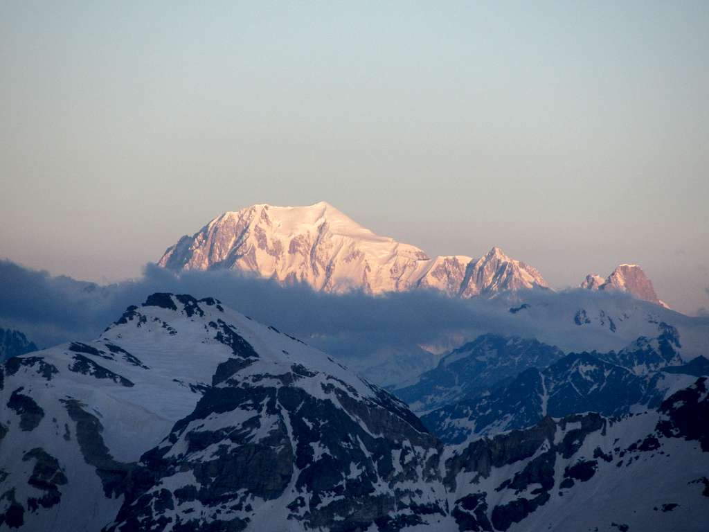A Mont Blanc sunrise