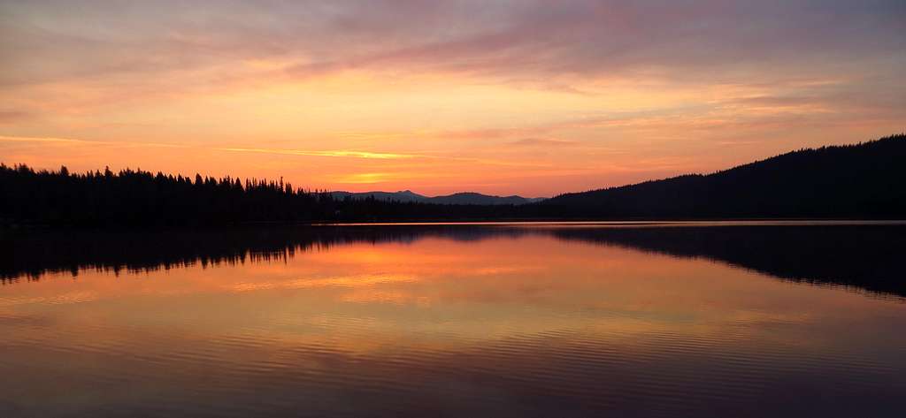 Stanley Lake Sunrise