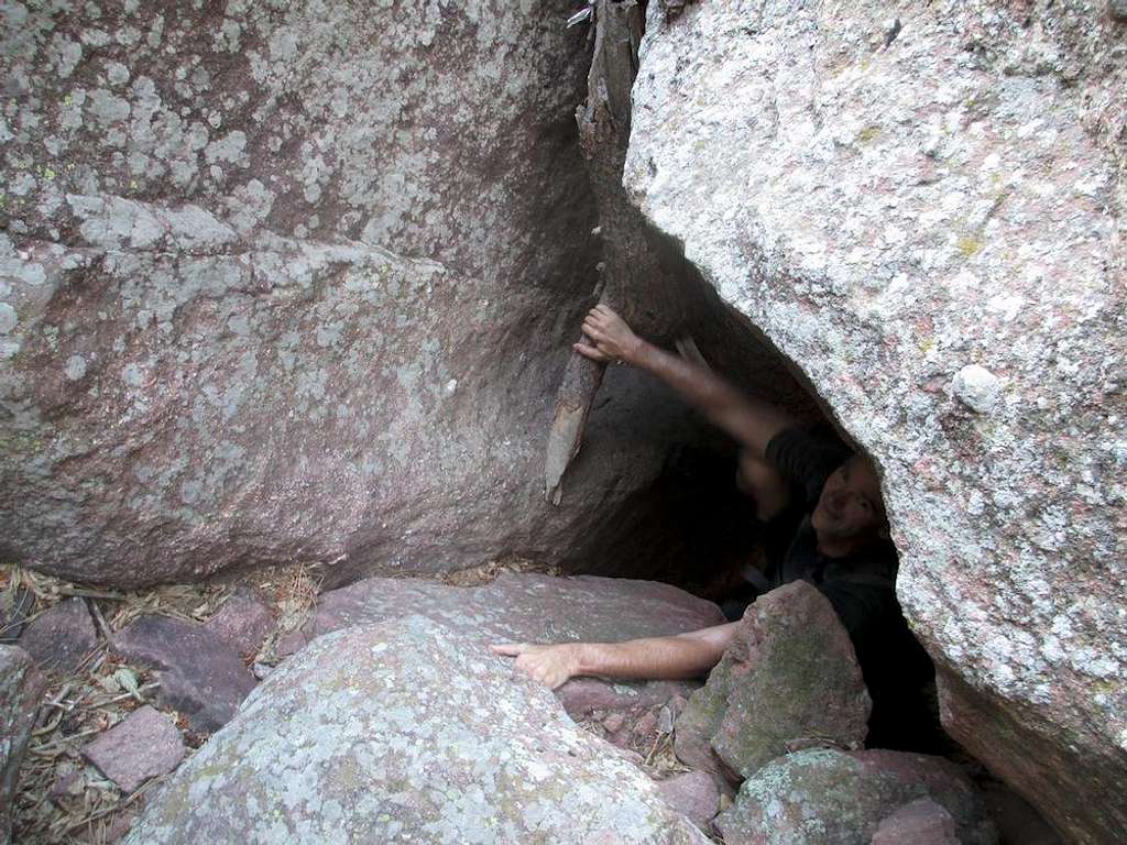 Tunnel climber