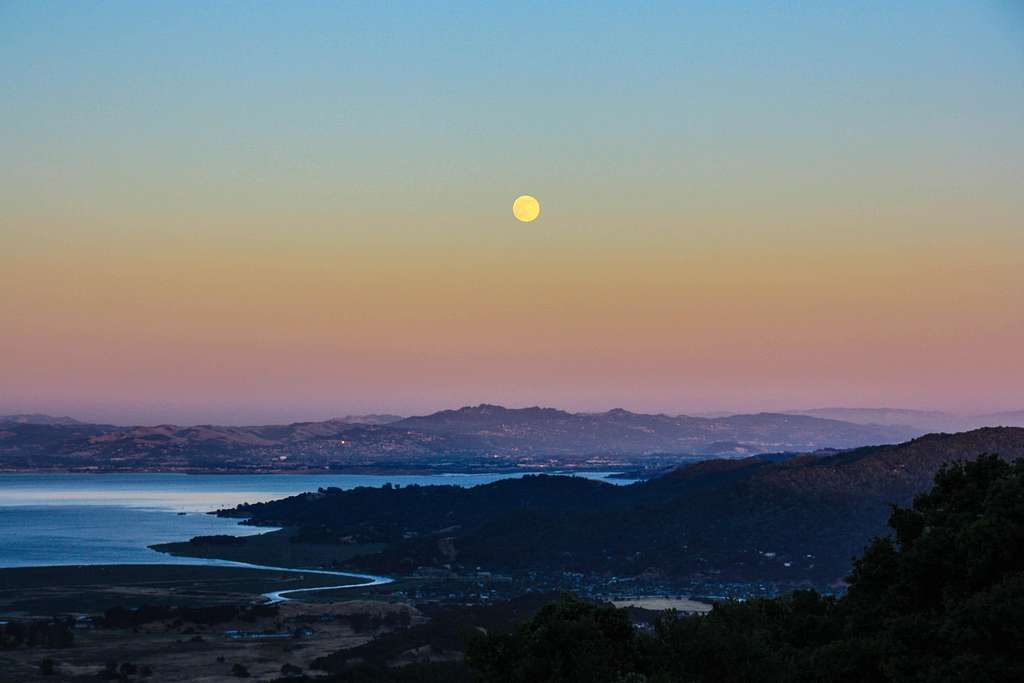 Super Moon over the North Bay