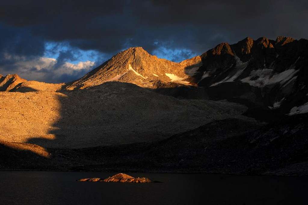 Davis Lakes Basin