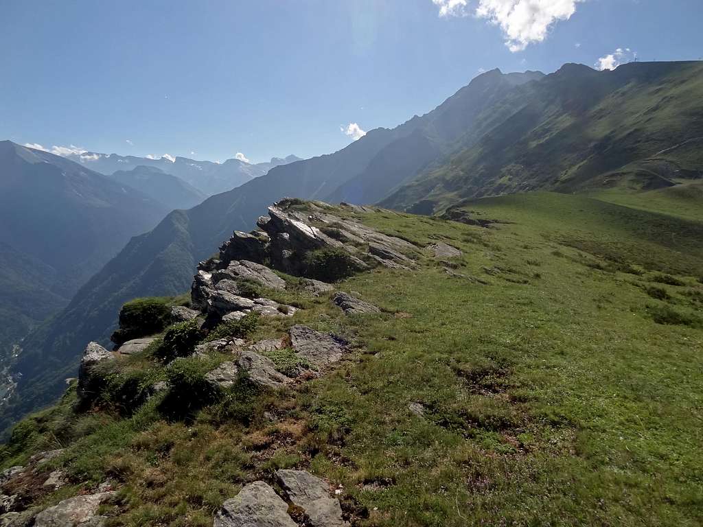 The ridge to Pic d'Arrouye