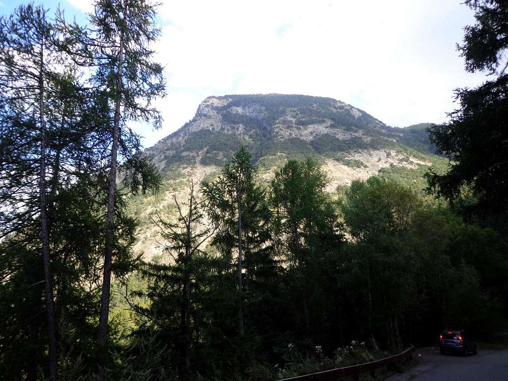 Mont Saint Julien Flat Top (1834m)  from West 2013