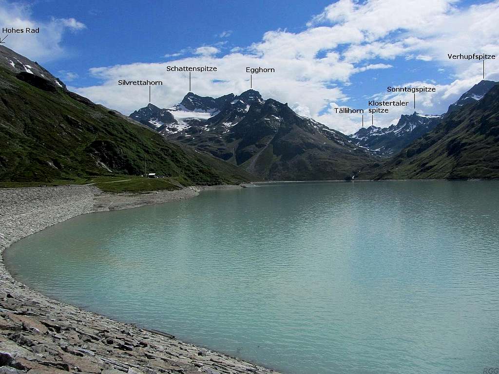 Annotated view across the Silvretta Stausee from Bielerhöhe