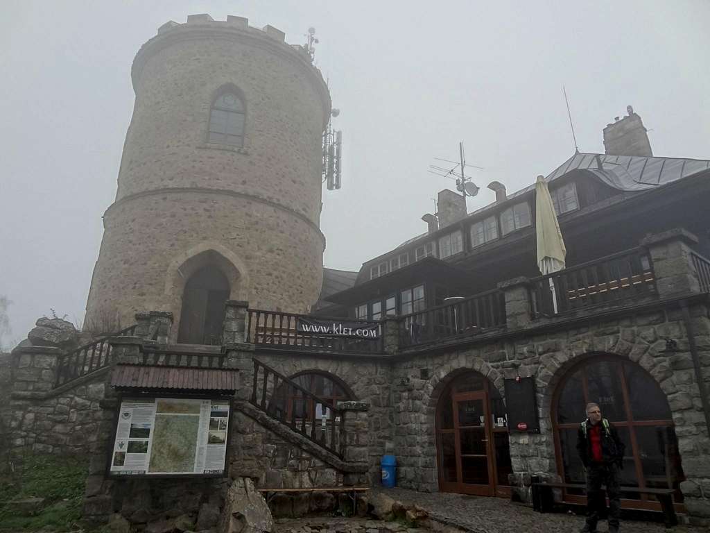 The hut and outlook tower on top of Kleť