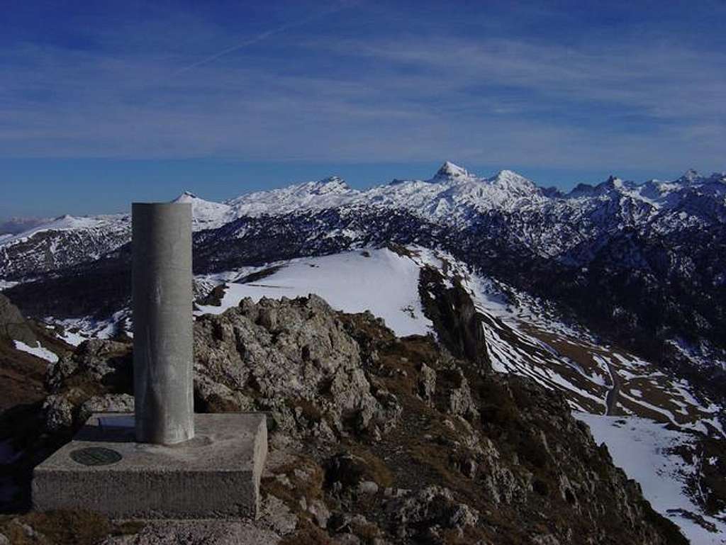 The summit of Lakora west...