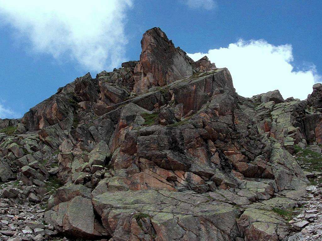 An obstacle on the Klein Vallüla south ridge