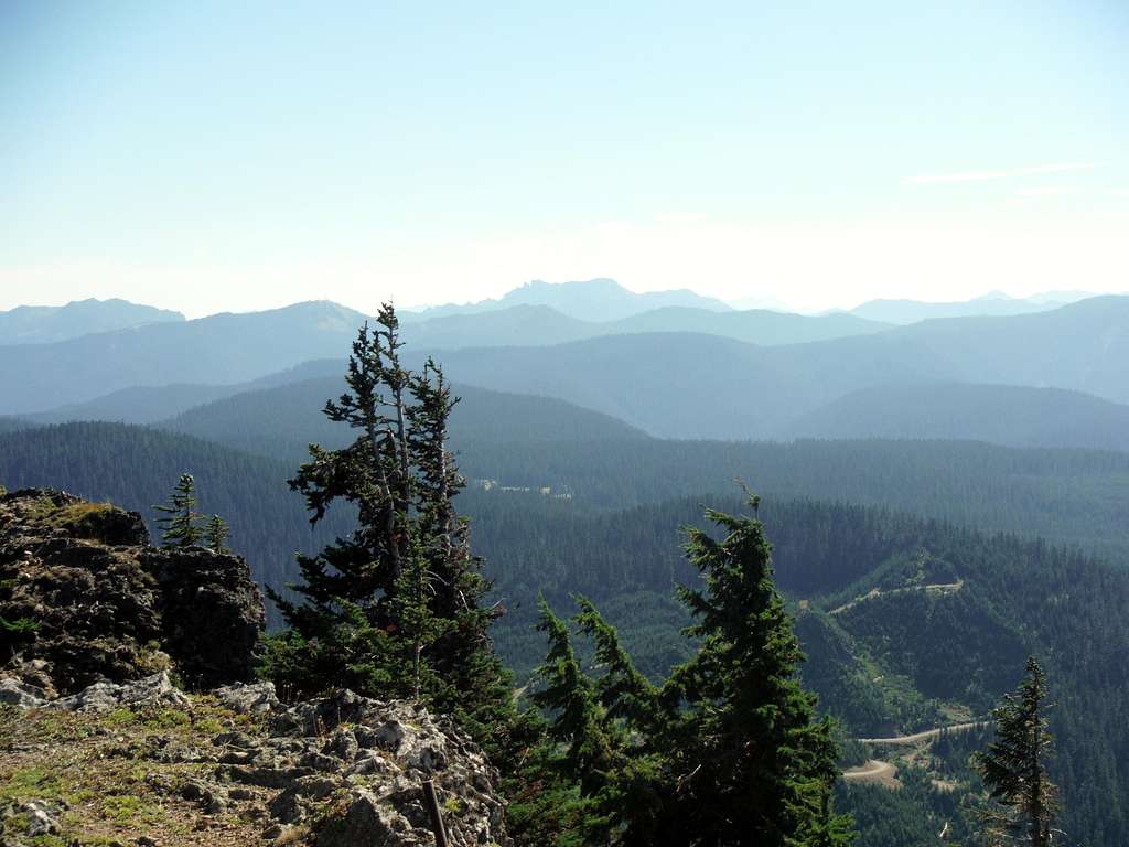 The view to the south of Pyramid Peak