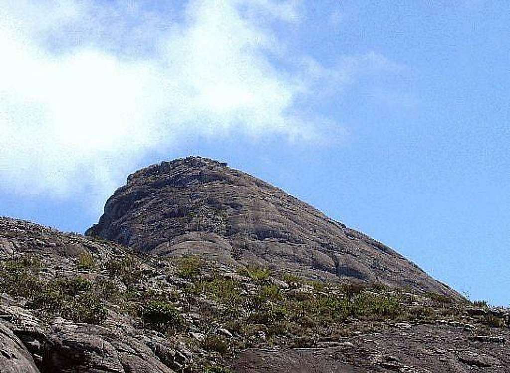 The base of Cristal Peak.