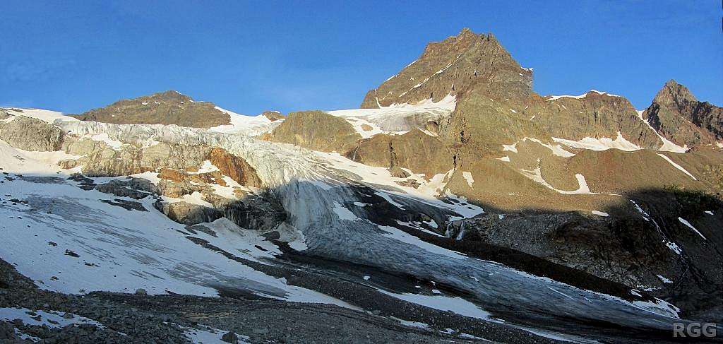 The Ochsentaler Glacier, with Silvrettahorn, Schneeglocke and Schattenspitze in the morning sun