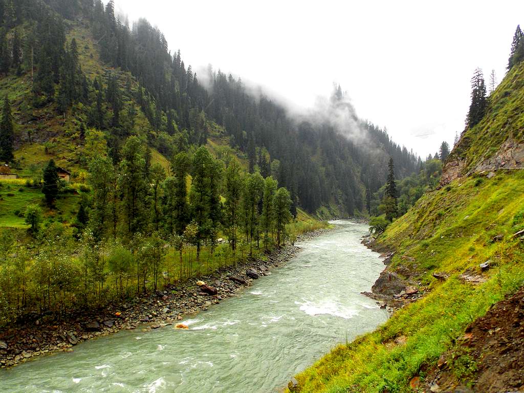 Neelam River, Neelam Valley (Pakistan)