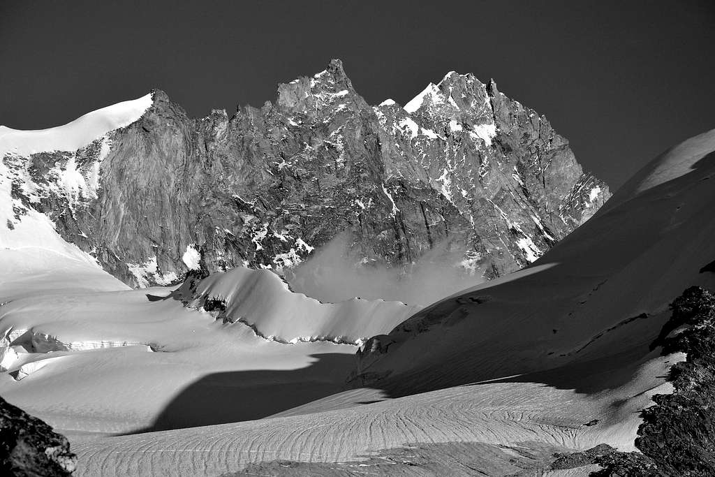 Weisshorn and Turtmann glacier - black and white
