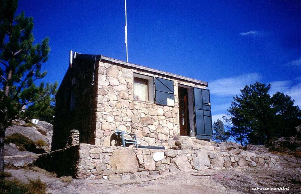 The old little hut of Paliri