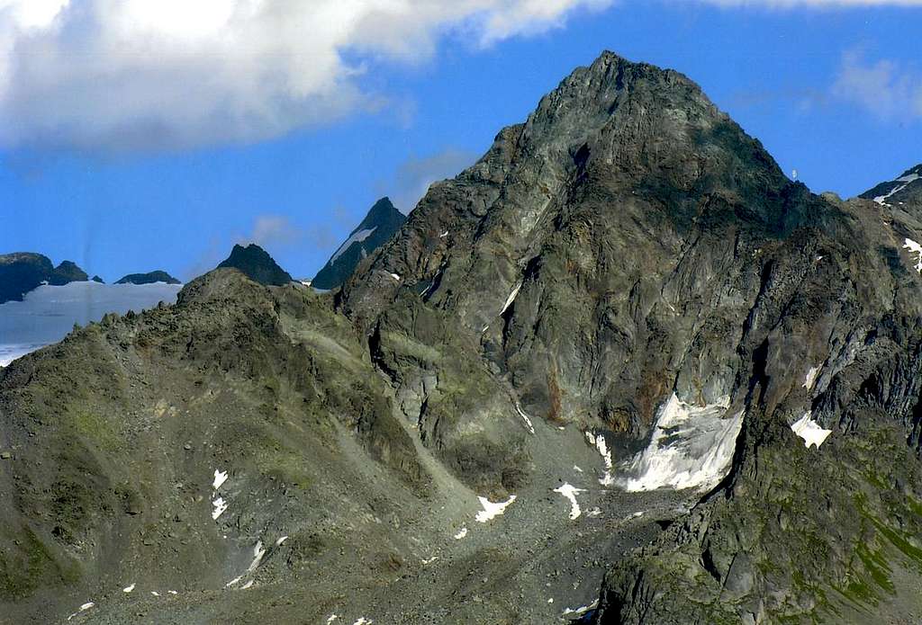 Loydon and Grande Assaly North & Northwest Walls 2005