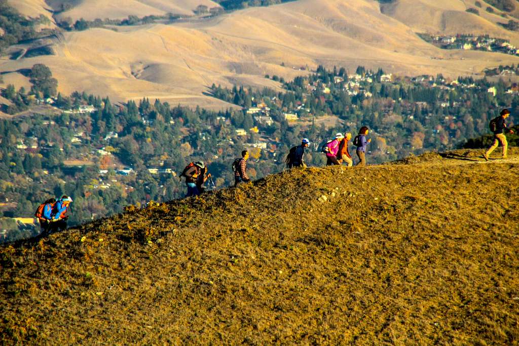 Sierra Club hikers heading to Las Trampas Peak