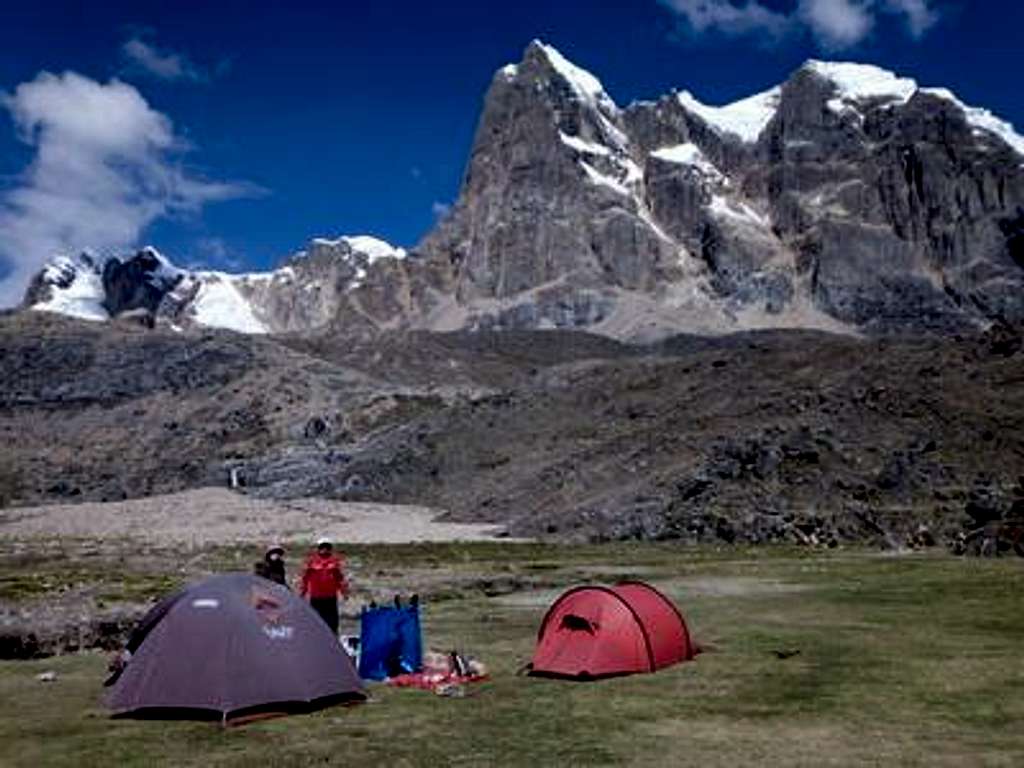 The camp San Antonio with the western wall of Nevado Cuyoc (5550 meters sea-level)