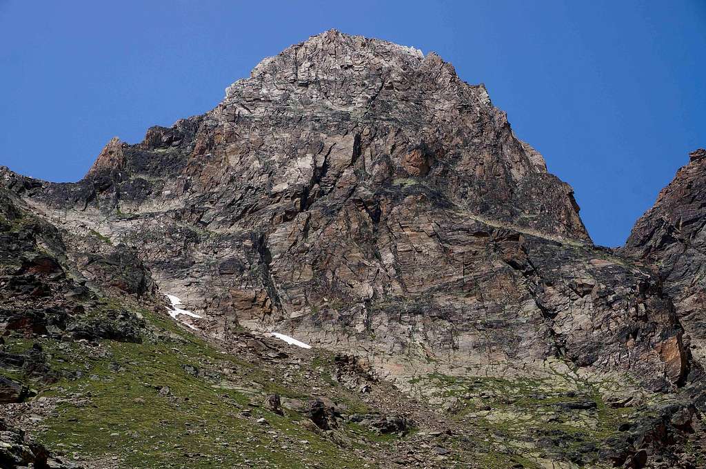 Jägihorn summit Block with climbing routes (10518 ft / 3206 m)