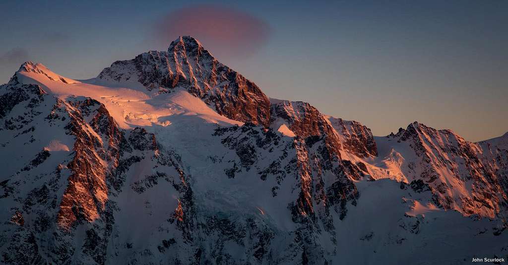 Alpenglow on Mount Shuksan