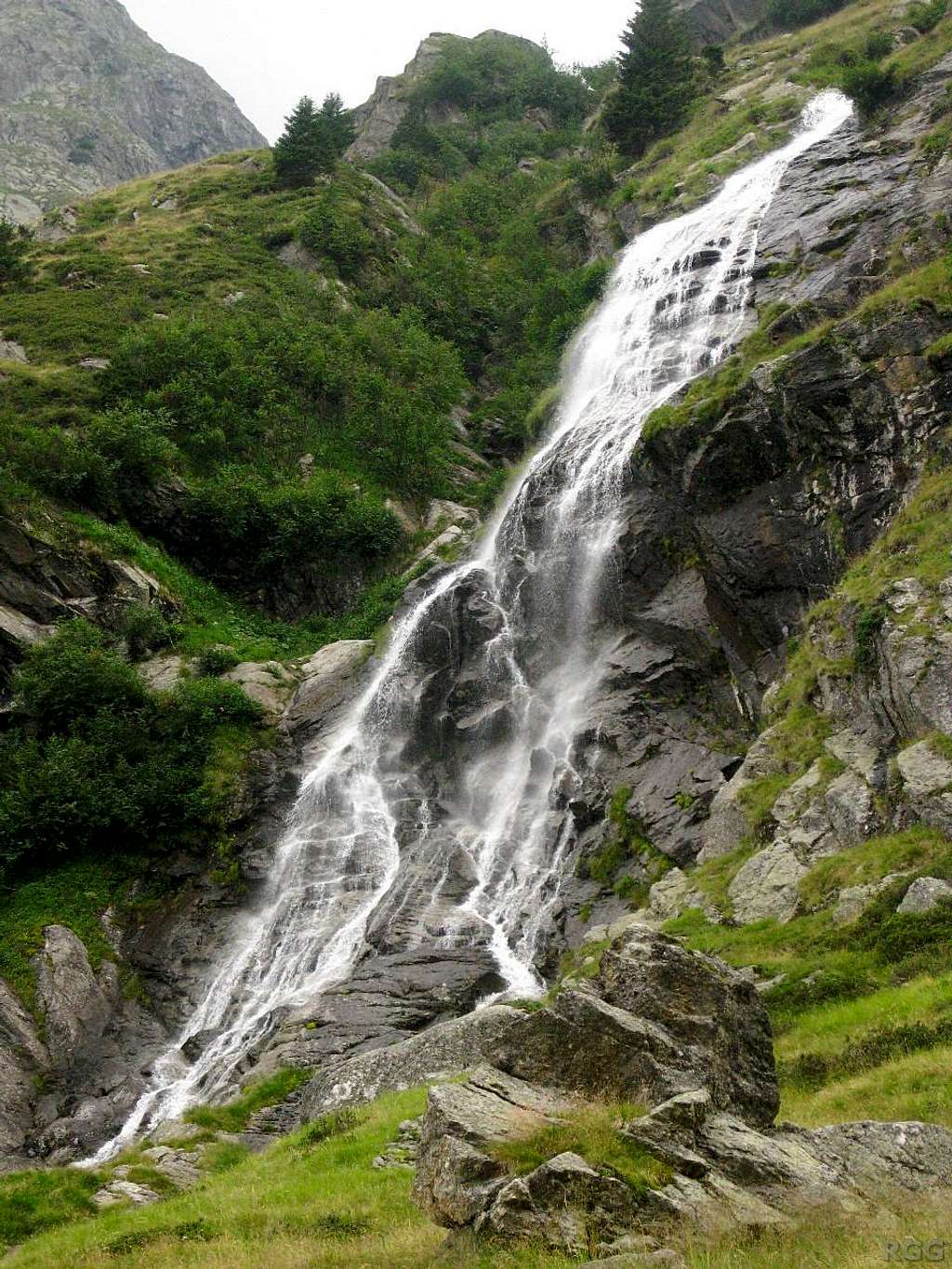 Waterfall in the Zieltal, above the Nassereithhütte