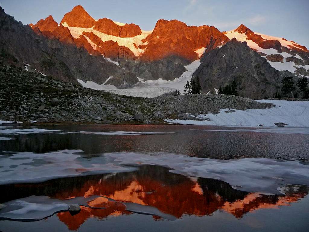 Red Sunset Colors on Mount Shuksan