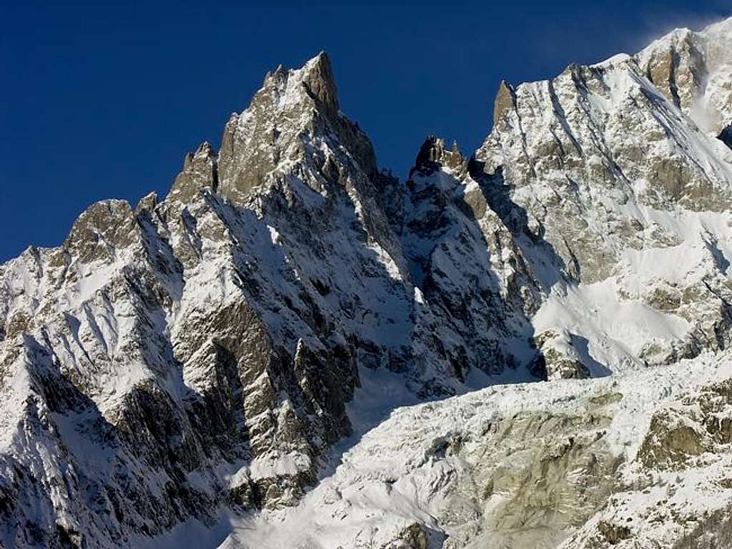 L'aiguille Noire (3772 m.) e...