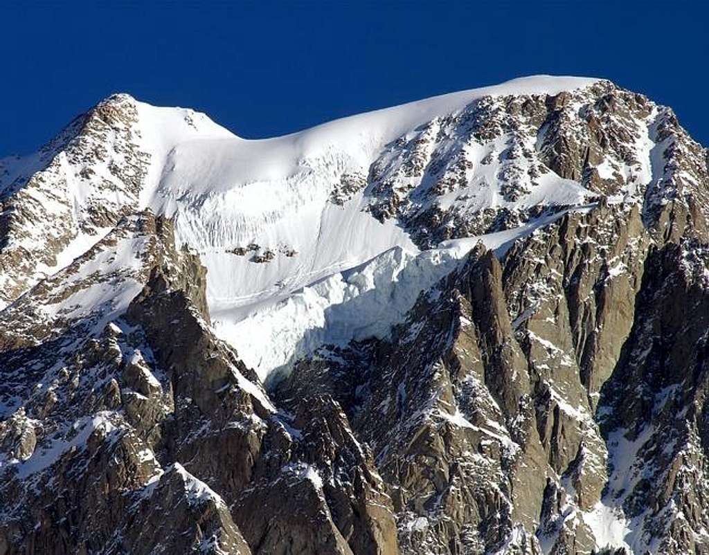 La punta Whymper (4184 m.) e...