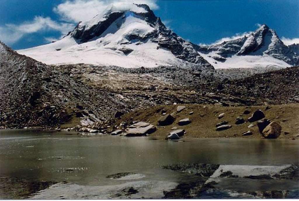 Gran Paradiso GROUP: Ciarforon and Becca di Monciair...