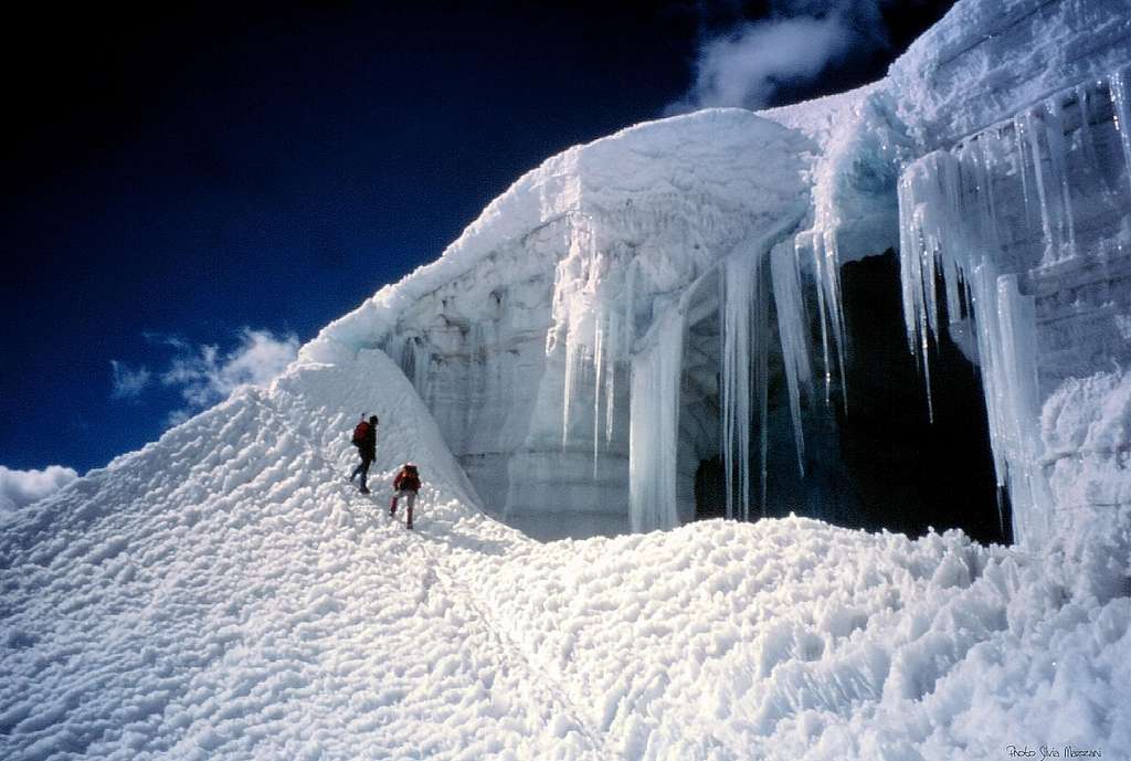 Nevado Ishinca NW route