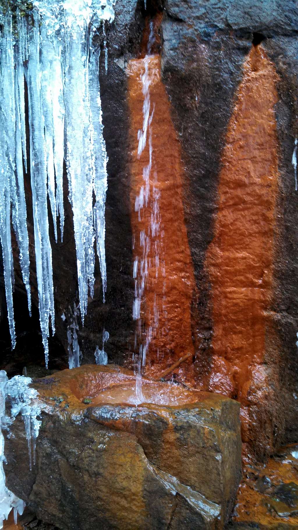 the healing water shoots out about 7 feet high from the ground