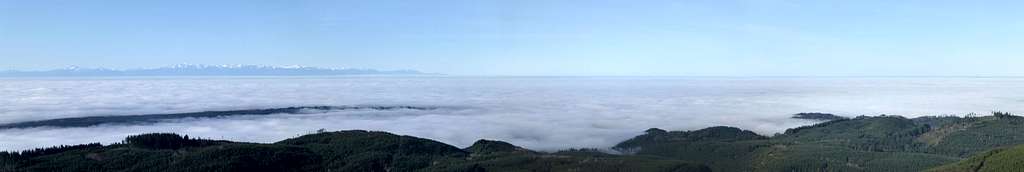 Puget Sound inversion layer from top of Littler Pilchuck